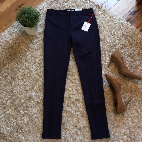 🛍 Elle brand skinny Navy pointe pants NWT 🛍 - Picture 1 of 4